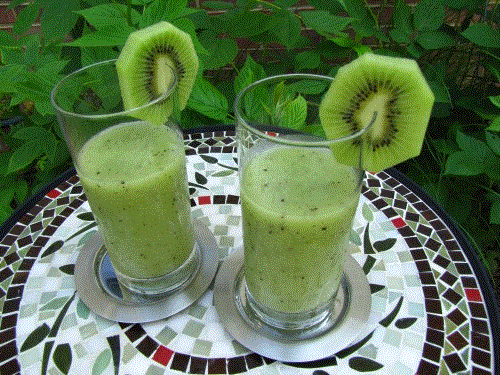 Kivili Smoothie tarifi